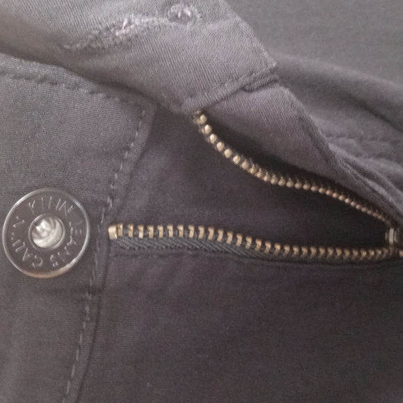 CALVIN KLEIN JEANS - Picture 2 of 4